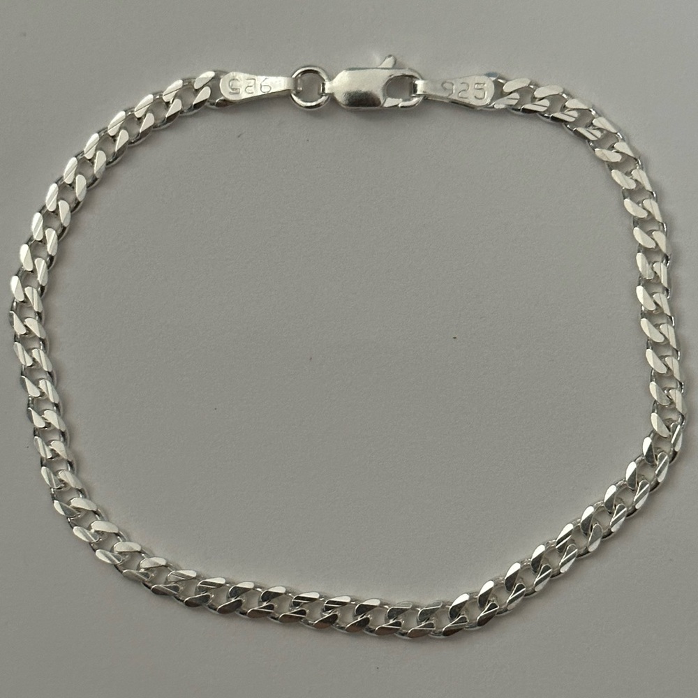 925 Silver 4mm 8.25” bracelet cuban chain unisex stunning